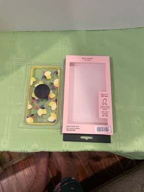 KATE SPADE  New York LEMON PRINT Case for iPhone 11 Pro Max.